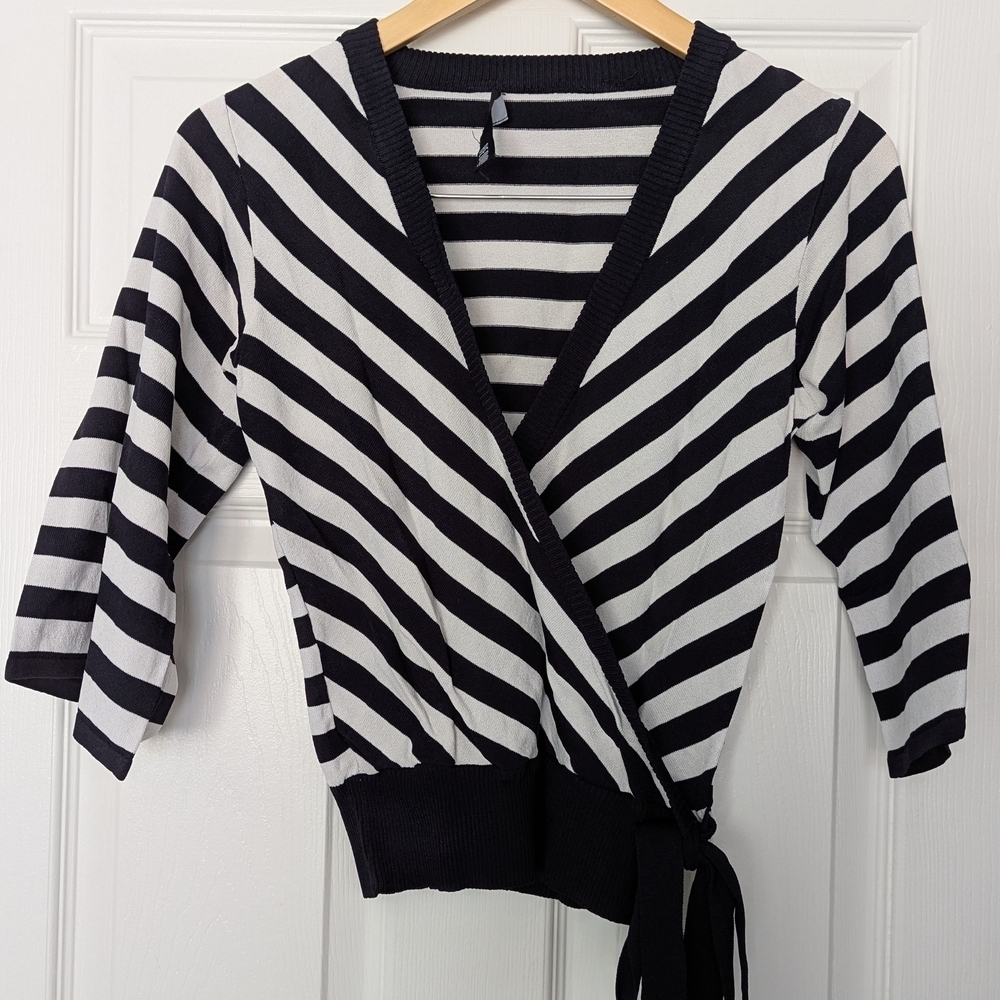 Striped Black and White Women's V-Neck Striped Sweater